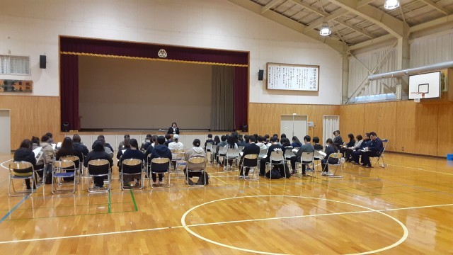 体育館での説明