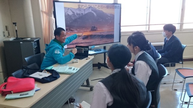 様似町の画像とともに。