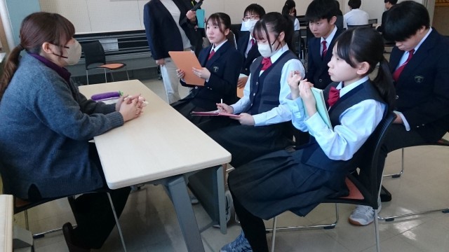 作業療法士の仕事について話す。