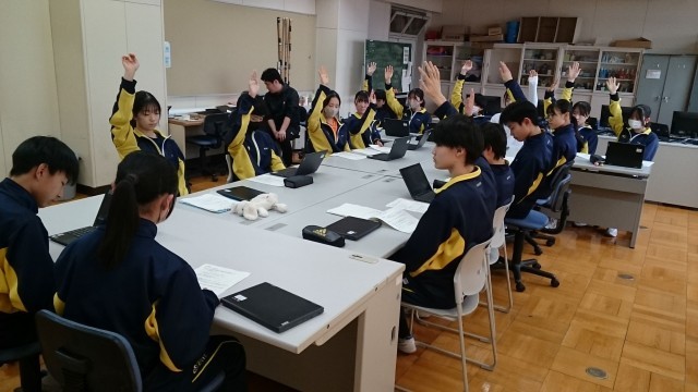 採決は全員賛成でした！